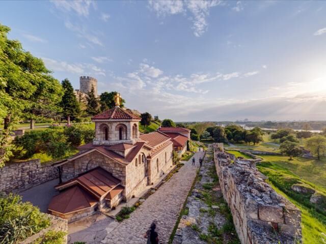 İzmir'den Kosovalı Elegant Balkanlar Turu Pegasus Hava Yolları İle 7 Gece (Ekstra Turlar Dahil)