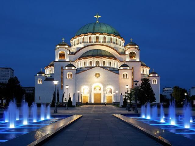 İzmir Çıkışlı Vizesiz Uçaklı Balkan Masalı Turu (Ekstra Turlar Dahil)