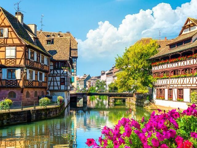 Benelüx Paris & Alsace Turu Pegasus Hava Yolları İle 7 Gece  (CRL-CRL)