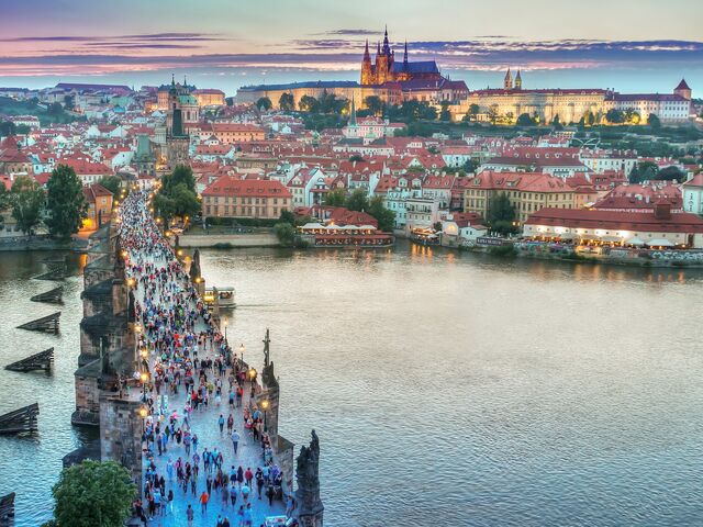 Mega Promosyon Viyana & Prag Orta Avrupa Turu Pegasus Havayolları İle 4 Gece (Bratislava Gidiş)