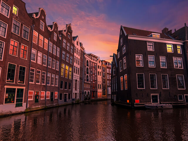 Amsterdam Turu Pegasus Hava Yolları İle 3 Gece (AMS-AMS)