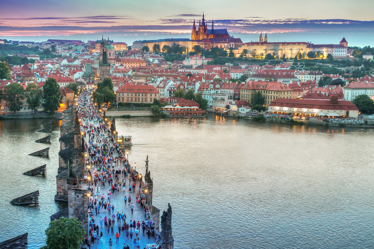 Mega Promosyon Viyana & Prag Orta Avrupa Turu Pegasus Havayolları İle 4 Gece (Bratislava Gidiş)