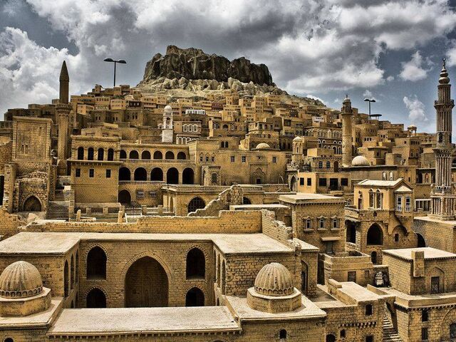 İzmir Çıkışlı Uçaklı Butik Mardin, Urfa, Gaziantep Turu (2 Gece Konaklamalı) 