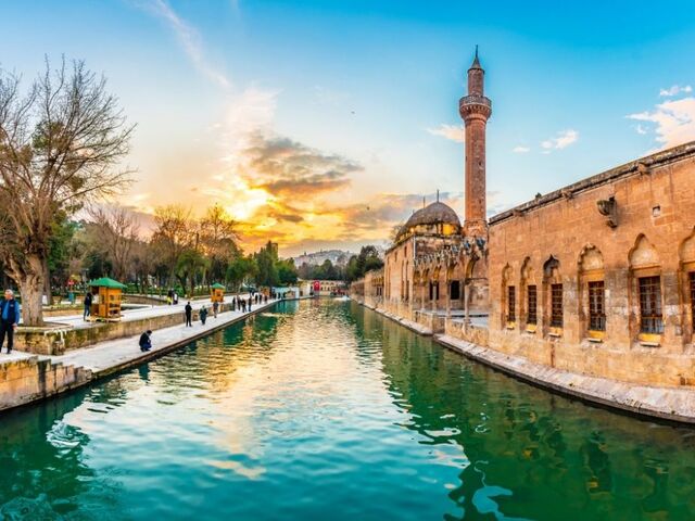 İzmir Çıkışlı Uçaklı Butik Mardin, Urfa, Gaziantep Turu (2 Gece Konaklamalı) 