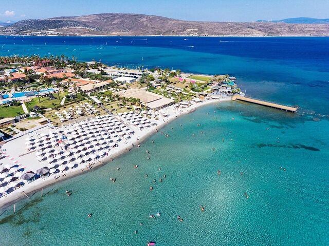 Salda Gölü Pamukkale Çeşme Alaçatı Turu 1 Gece Otel Konaklamalı