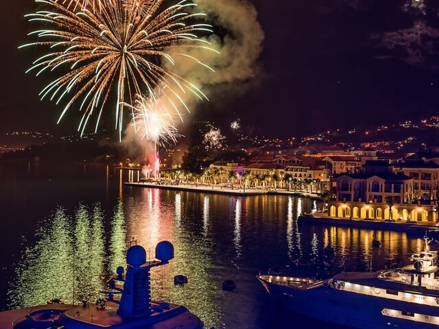 Vizesiz  Yılbaşı Özel Budva Turu Türk Hava Yolları İle 3 Gece 4 Gün (31 Aralık Hareketli)