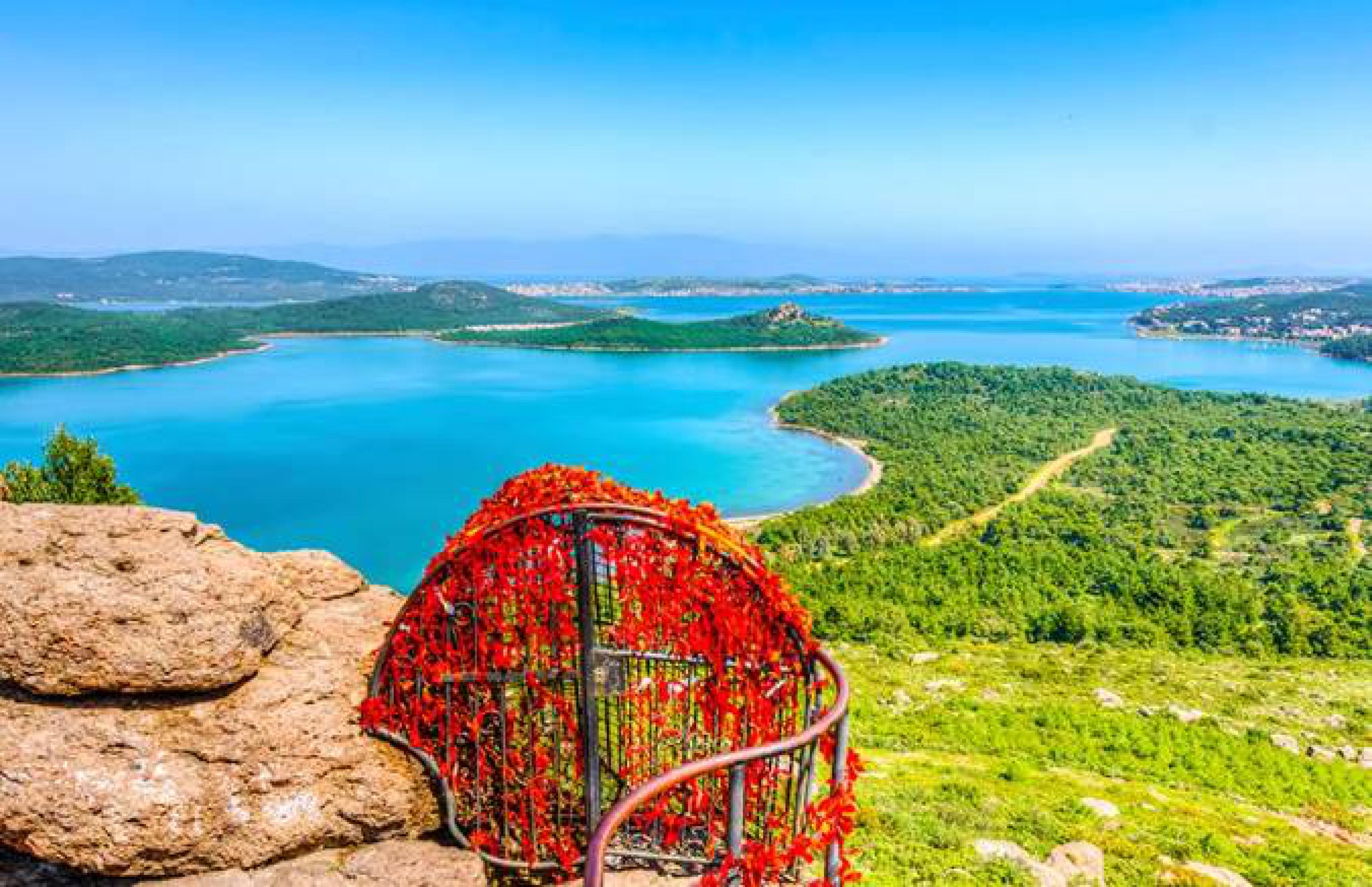 Gökçeada Bozcaada Assos Ayvalık Turu 2 Gece Otel Konaklamalı