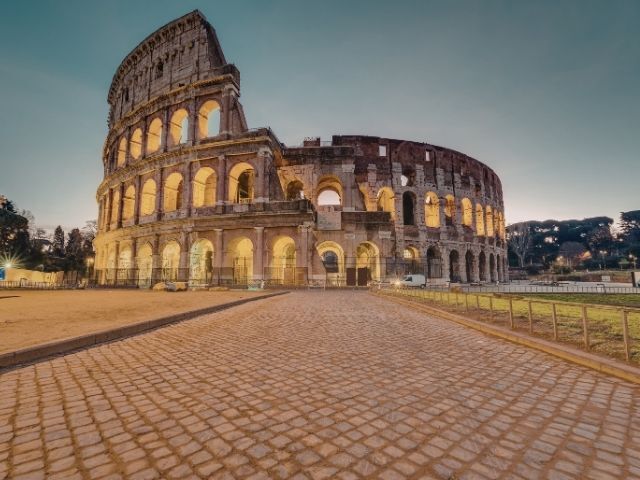 PEGASUS İLE ROMA & NAPOLİ TURU - 3 GECE